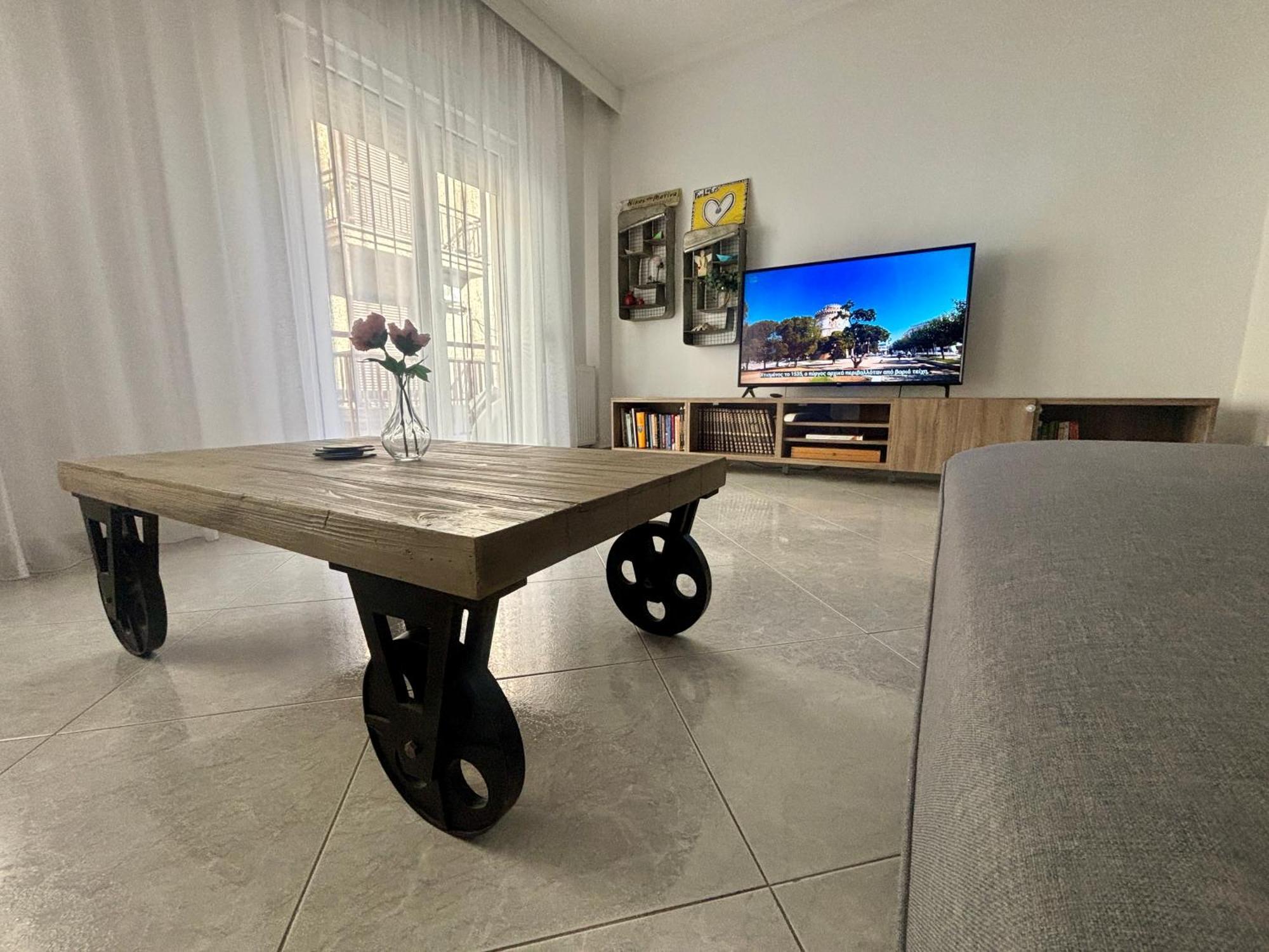 Thessalonikia Center 2 Bedrooms 110sqm Appartement *